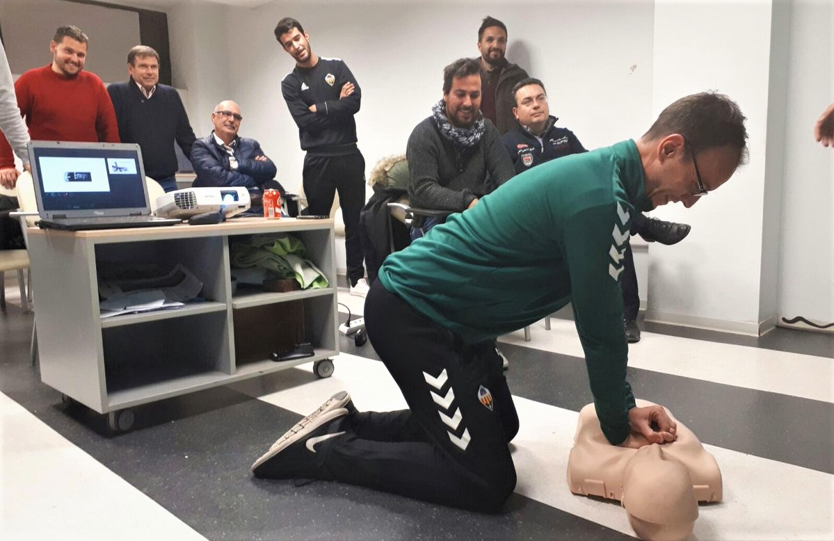 Primeros auxilios entrenadores futbol base CD Castellón