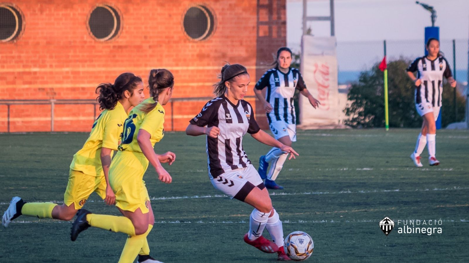 El Cadete Femenino debuta con victoria