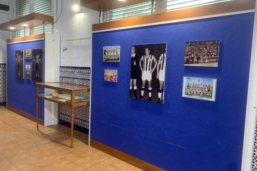 gallery-item