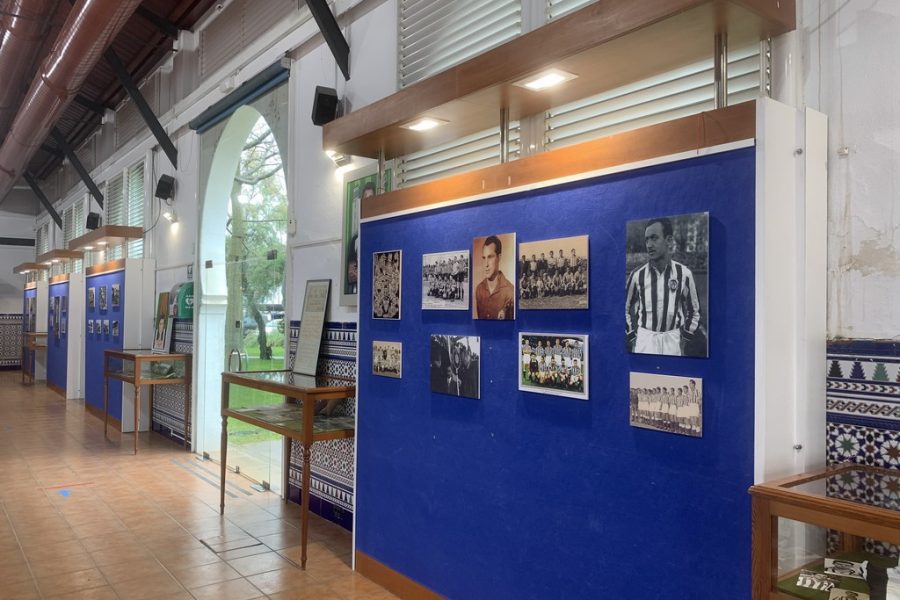 gallery-item