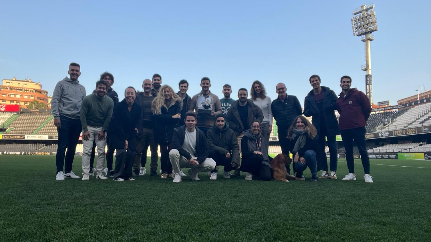 El CD Castellón sorprendre a ‘Jim’ por su reciente paternidad