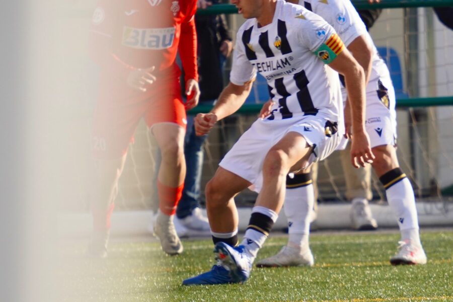 gallery-item