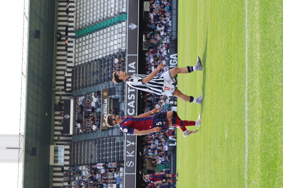 gallery-item