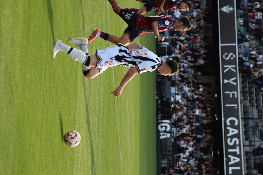 gallery-item