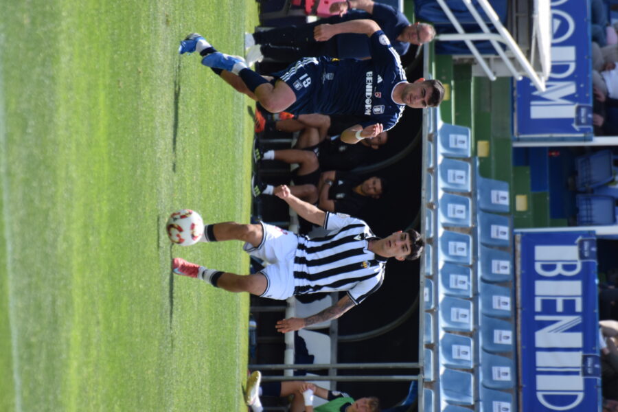 gallery-item