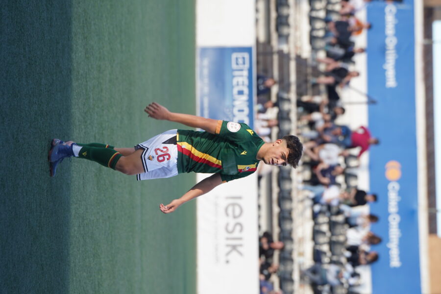 gallery-item
