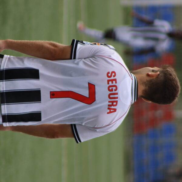gallery-item