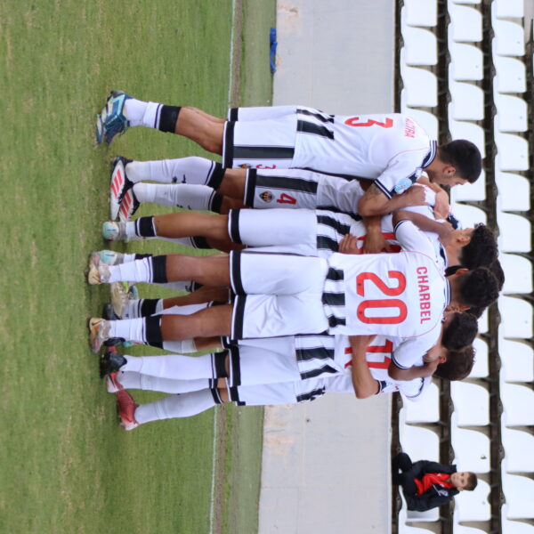 gallery-item