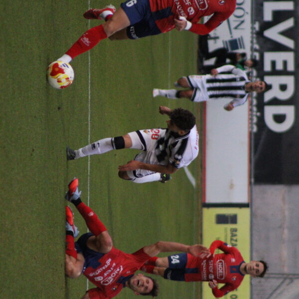gallery-item