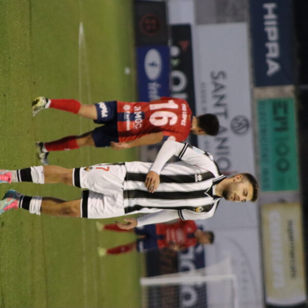gallery-item