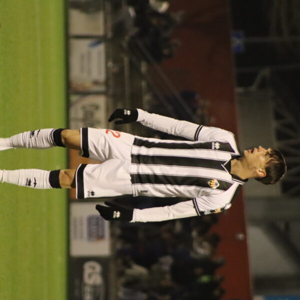 gallery-item