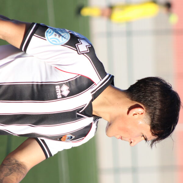 gallery-item