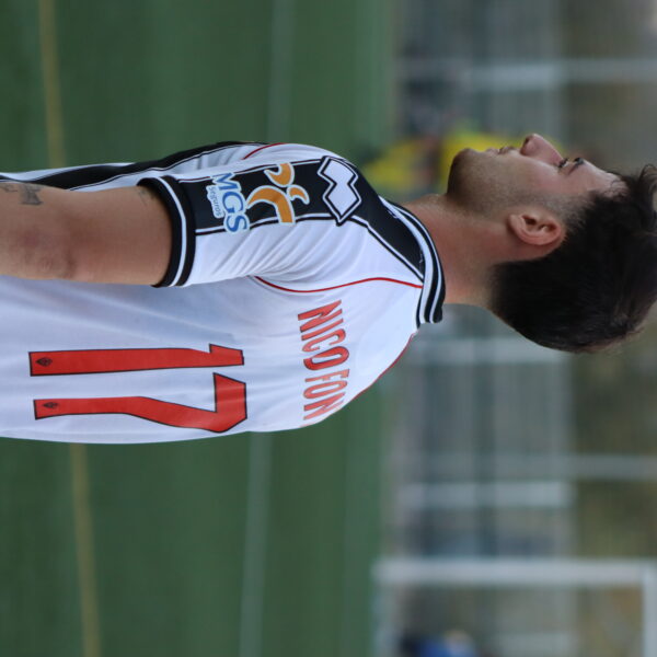 gallery-item