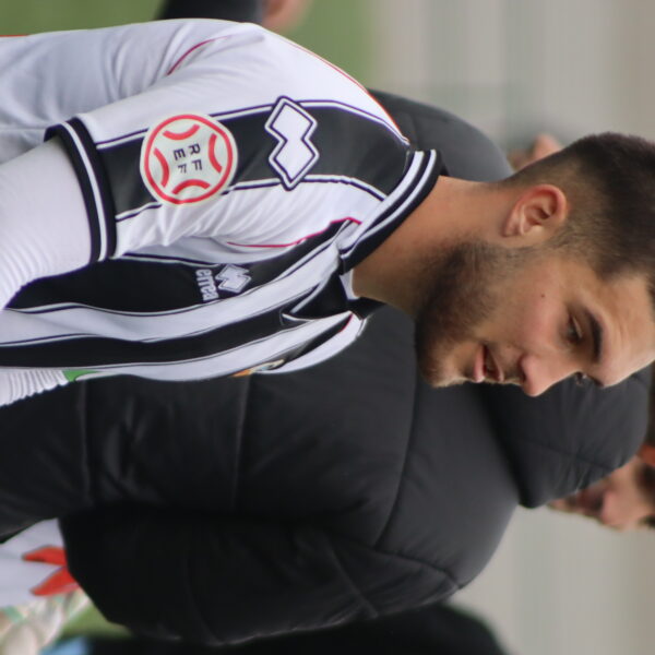 gallery-item