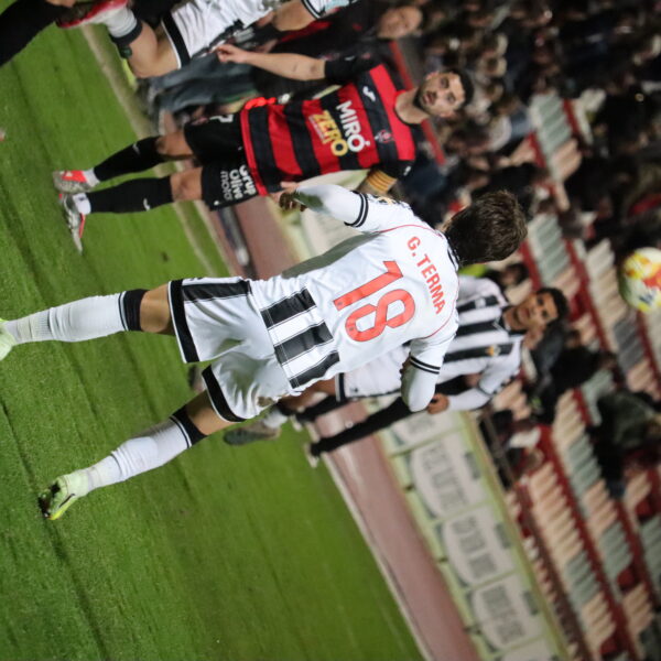 gallery-item
