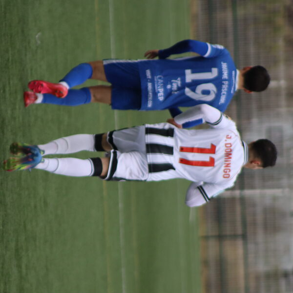 gallery-item
