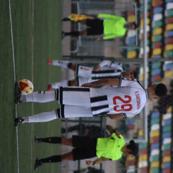 gallery-item