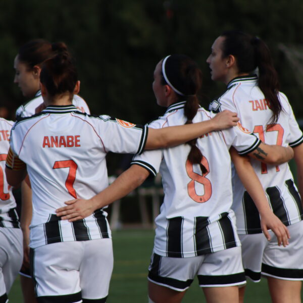 gallery-item