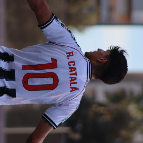 gallery-item